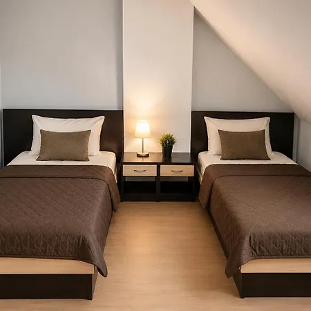 Topalovi Hotell 3*