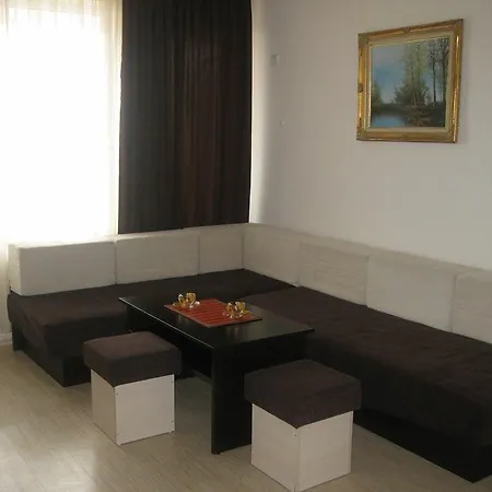 Hotell Topalovi